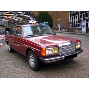 Taxis Mercedes Berline 230 E 1978