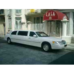 Lincoln Limousine Town-car 2003