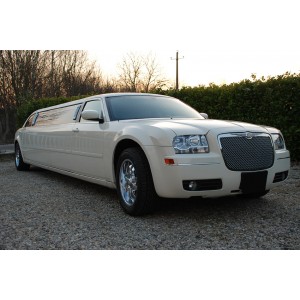 chrysler 300 limousine 2010