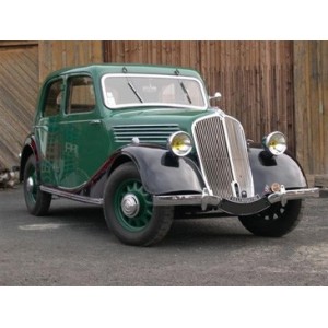 Renault Celta vert 1936 