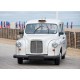 Taxi Anglais FX4 Carbodies blanc 1990