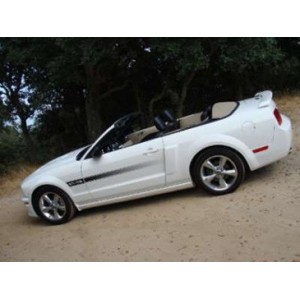 Ford Mustang Cabriolet blanc 2006