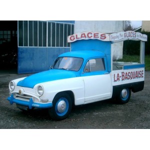 simca aronde 1959 vendeur de glace avec ça remorque