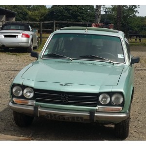 peugeot 504 TI de 1972 berline