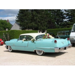 Cadillac Berline De Ville bleu tuquoise blanc 1954