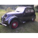 Peugeot Berline 202 noir 1947