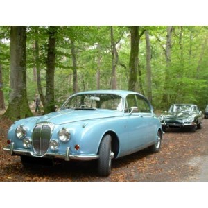 Daimler Berline MK2 V8 bleu 1969