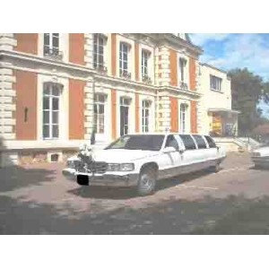 Cadillac Fleetwood Limousine blanc 1996