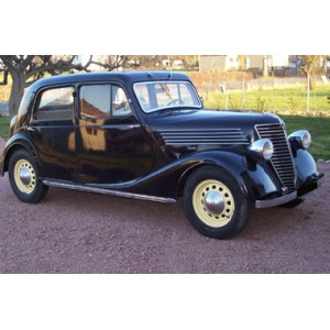 Renault primaquatre 1933